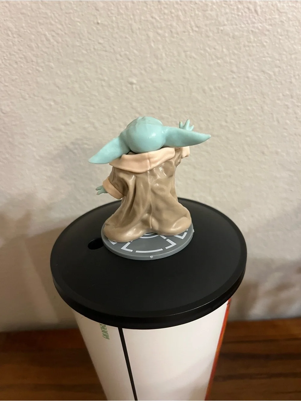 Star Wars Mandalorian & Grogu Collectible Cup with Grogu Topper, AMC Theaters - Picture 3 of 5